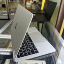Macbook Pro 2019 13,3 inci Space Gray Intel Core i7/ RAM 16GB/ SSD 256GB Baterai 97% 100% Terisi daya 3 kali BPTN (Baterai diganti, casing rusak, perubahan warna)