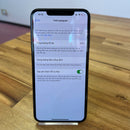 iPhone Xs Max 64GB Emas, kesehatan baterai 98%, daya baterai 88%. Ponsel ini telah dibayar penuh untuk layanan jaringan dan berfungsi seperti produk Apple internasional. 