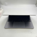 Macbook Pro 2022 13.3" Abu-abu Apple M2/ RAM 8GB/ SSD 256GB Kesehatan baterai 98% Siklus pengisian daya 97% 62 kali BPTN 