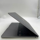 Macbook Pro 2022 13.3" Abu-abu Apple M2/ RAM 8GB/ SSD 256GB Kesehatan baterai 98% Siklus pengisian daya 97% 62 kali BPTN 