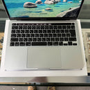 Macbook Pro 2020 13.3" Silver Apple M1/ 8GB RAM/ 512GB SSD Kesehatan baterai 98% Siklus pengisian daya 97% BPTN 
