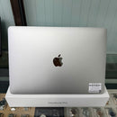 Macbook Pro 2020 13.3" Silver Apple M1/ 8GB RAM/ 512GB SSD Kesehatan baterai 98% Siklus pengisian daya 97% BPTN 