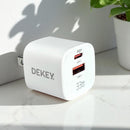 Pengisi daya Dekey 33W 