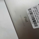 iPad Generasi ke-8 2020 10,2 inci 32GB Perak 4G + Wifi Baterai 98% (dari 85%) dari Australia (goresan di bagian belakang, goresan di tepi, debu di layar, penyok di bagian belakang) 