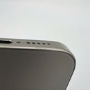 iPhone 15 Pro 128GB Kondisi Asli 98% Baterai 86% Versi Internasional dari DCM (Tidak menggunakan SIM DCM - Goresan kecil 0,5x, bezel tergores, bezel kamera tergores) - HH7932 