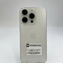 iPhone 15 Pro 128GB Putih Titanium 98% baterai 100%. Ponsel ini telah dibayar lunas untuk penggunaan jaringan dan berfungsi seperti produk Apple internasional (goresan kecil di tepi, bezel kamera, cacat piksel 5x, dll.) - HH5314 