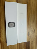 Apple Watch Series 8 41mm 4G + GPS Casing Aluminium Perak dengan Tali Olahraga Putih 