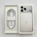 iPhone 17 Pro Max 256GB Silver 100% Baru Versi Internasional dari SB (Tidak menggunakan SIM SB) - HH7382
