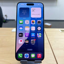 iPhone 15 Pro Max 256GB Biru Titanium 98% baterai 86% Versi Apple Internasional (noda 0,5x, bezel tergores parah) - HH6781