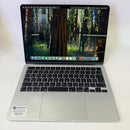 Macbook Air 2024 13.6 inci Putih Apple M3/ RAM 8GB/ SSD 256GB Kondisi 98% (sudah diisi daya 39 kali) 