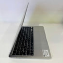 Macbook Air 2024 13.6 inci Putih Apple M3/ RAM 8GB/ SSD 256GB Kondisi 98% (sudah diisi daya 39 kali) 